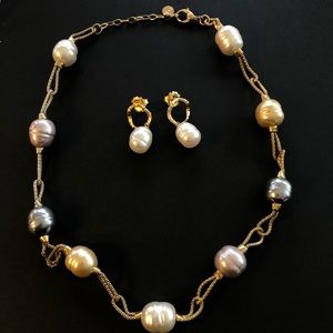 Majorica Freshwater Pearls Necklace and Earrings set